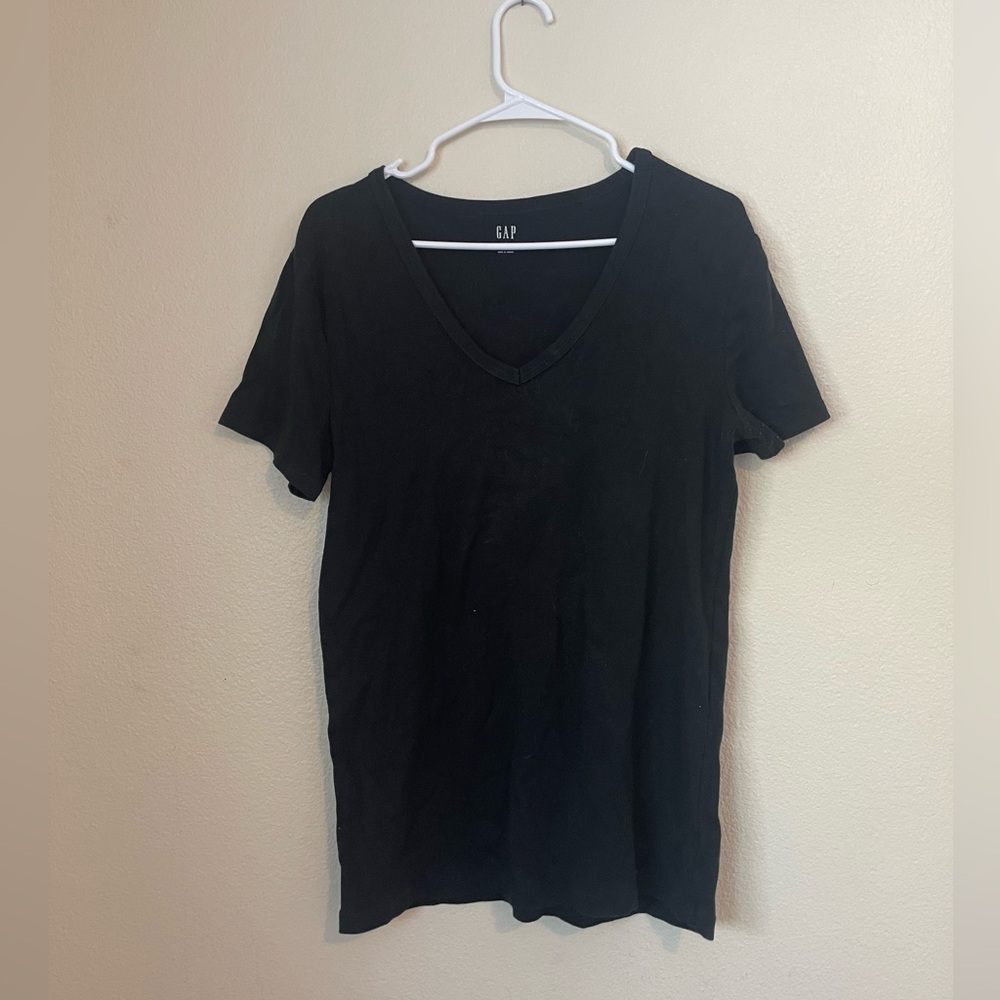 GAP Women’s Classic Black Short Sleeve Tee